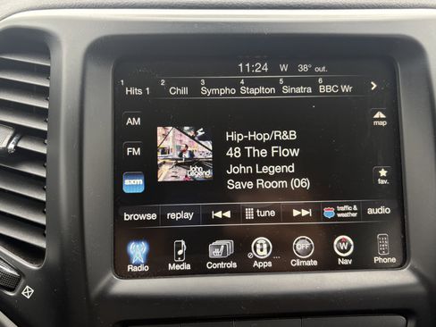 Used 2018 Jeep Cherokee Trailhawk w/ Quick Order Package 27L AWD/4WD image 24