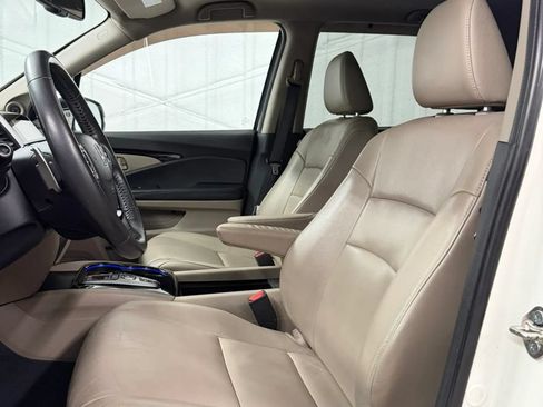 Used 2016 Honda Pilot Touring image 19