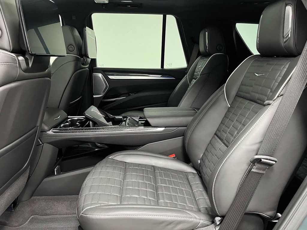 Used 2026 Cadillac Escalade V AWD/4WD image 49