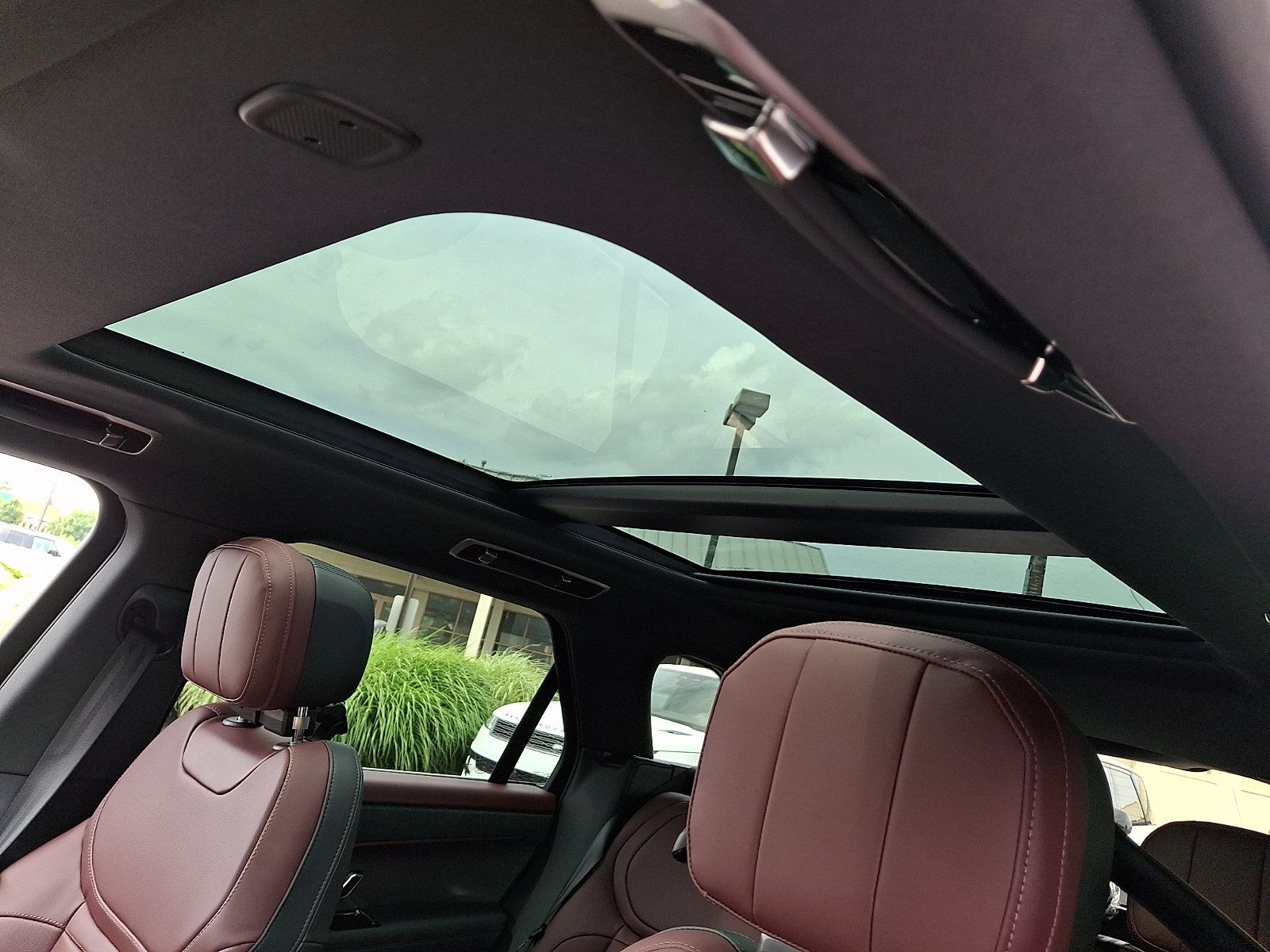 New 2026 Land Rover Range Rover Sport Dynamic SE AWD/4WD image 11
