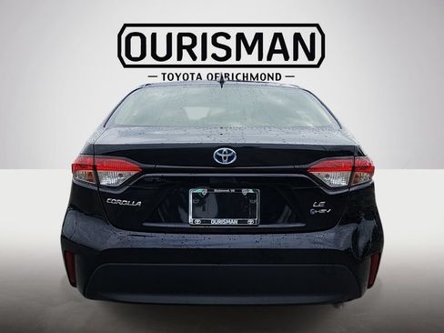 Certified 2025 Toyota Corolla LE FWD image 6