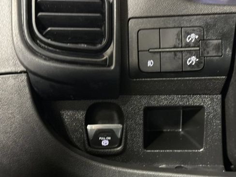 Used 2025 RAM ProMaster 3500 w/ Convenience Group FWD image 18