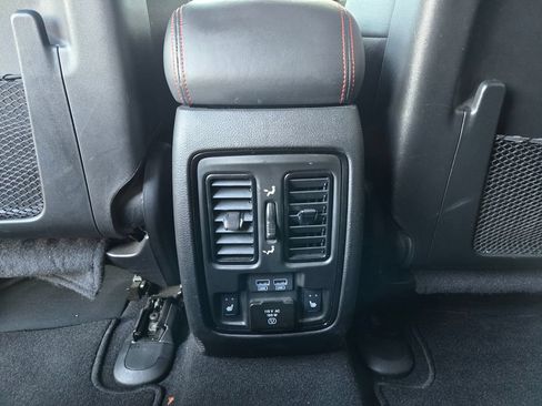 Used 2023 Dodge Durango GT AWD/4WD image 38