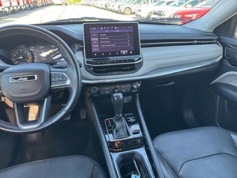 Used 2022 Jeep Compass Limited AWD/4WD image 19