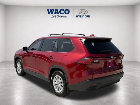 Used 2025 Toyota Grand Highlander AWD image 5