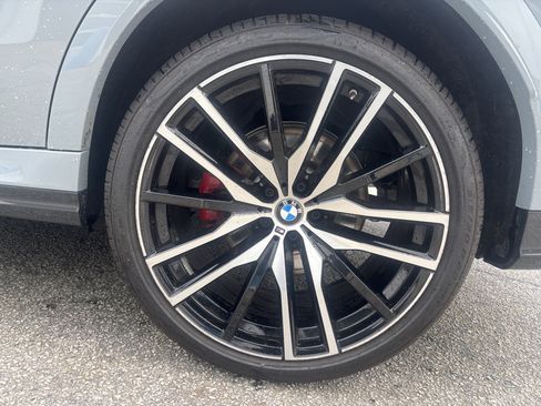 Used 2024 BMW X6 xDrive40i w/ Executive Package image 7