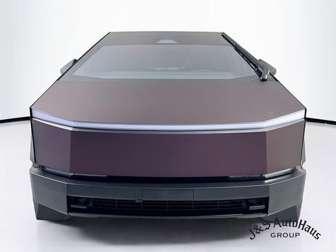 Used 2024 Tesla Cybertruck AWD Crew Cab image 2