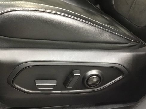 Used 2023 Jeep Grand Cherokee L Laredo AWD/4WD image 9