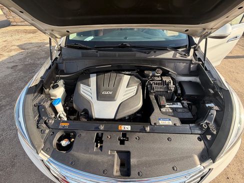 Used 2015 Hyundai Santa Fe Limited image 5