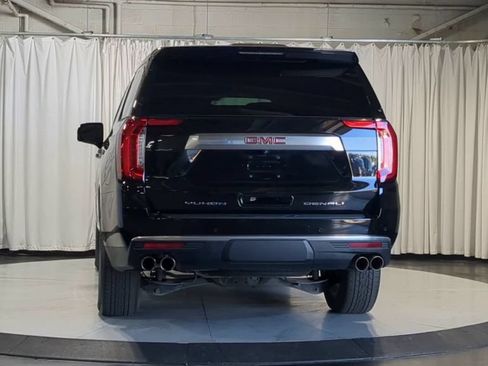 Used 2023 GMC Yukon Denali AWD/4WD image 9