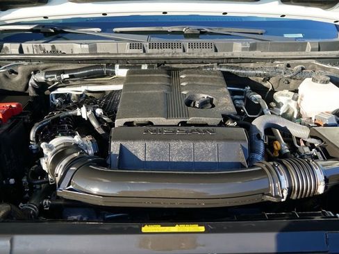 Used 2024 Nissan Frontier SV w/ Technology Package image 40