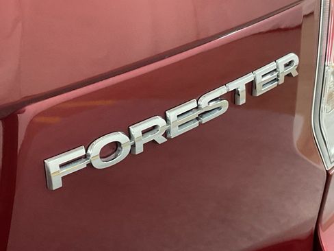 Used 2018 Subaru Forester 2.5i Limited AWD/4WD image 24