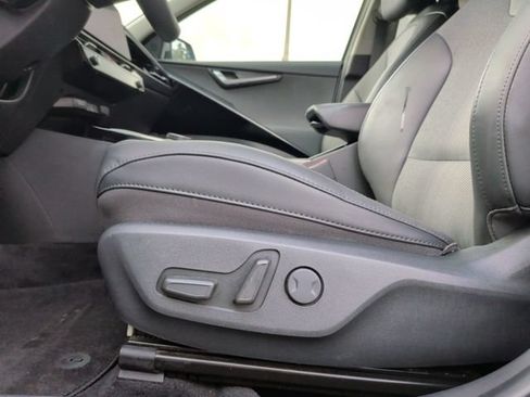 Used 2023 Kia Niro Wind w/ Wind Preserve Package FWD image 13