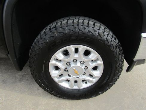 Used 2023 Chevrolet Silverado 2500 LTZ w/ Gooseneck/5TH Wheel Package image 7