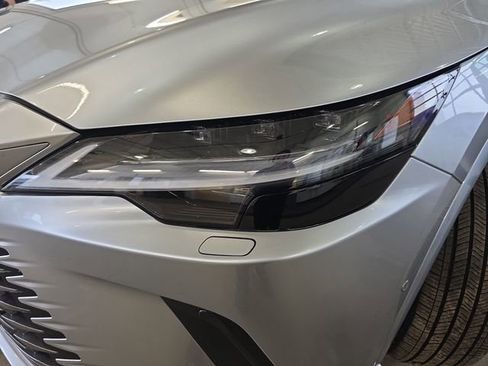 Used 2025 Lexus RX 350 w/ Convenience Package image 31