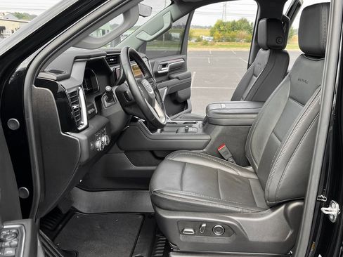 Used 2024 GMC Sierra 2500 Denali w/ Denali Reserve Package image 3