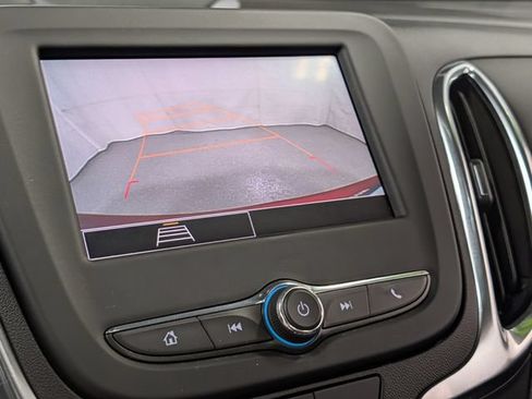 Used 2024 Chevrolet Equinox LT AWD/4WD image 24