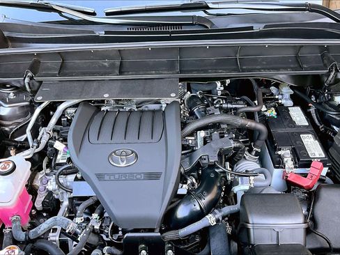 Used 2023 Toyota Highlander Platinum image 32