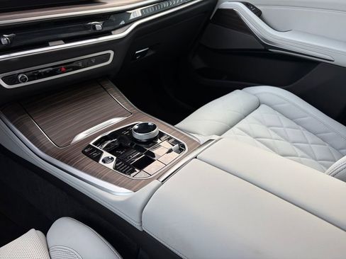 New 2026 BMW X5 xDrive40i w/ Executive Package image 17