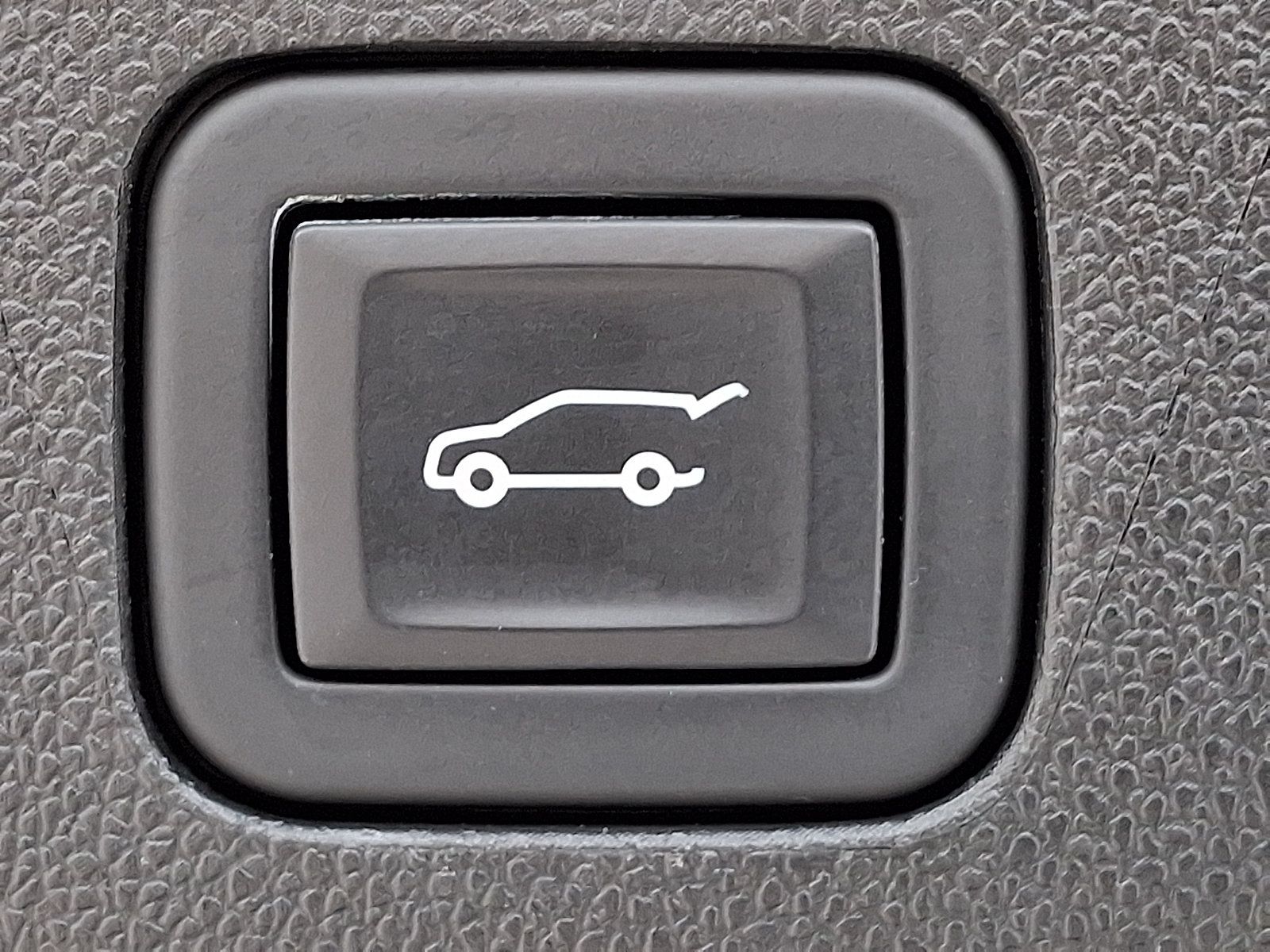 Used 2023 GMC Yukon Denali Ultimate AWD/4WD image 33