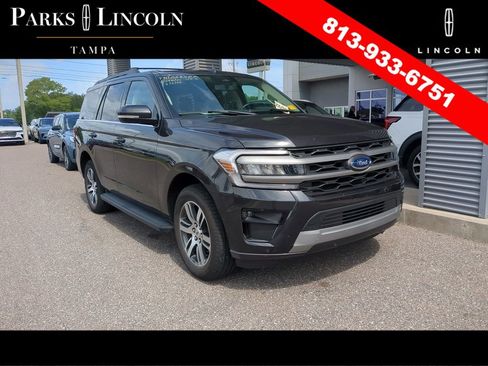 Used 2024 Ford Expedition XLT RWD image 2