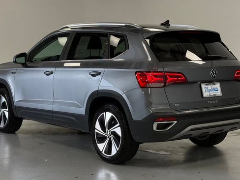 Used 2024 Volkswagen Taos SE AWD/4WD image 4