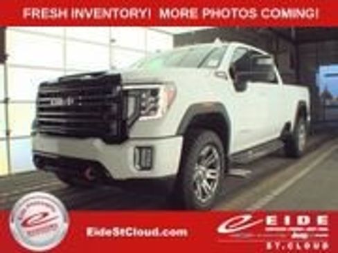 Used 2020 GMC Sierra 2500 AT4 image 1