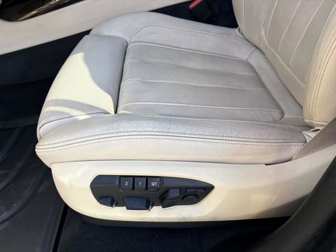 Used 2016 BMW X5 xDrive50i image 16