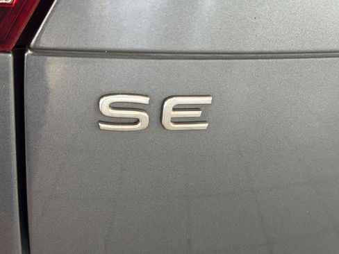 Used 2023 Volkswagen Tiguan SE FWD image 29