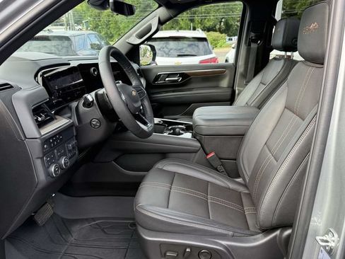Certified 2025 Chevrolet Tahoe High Country AWD/4WD image 11