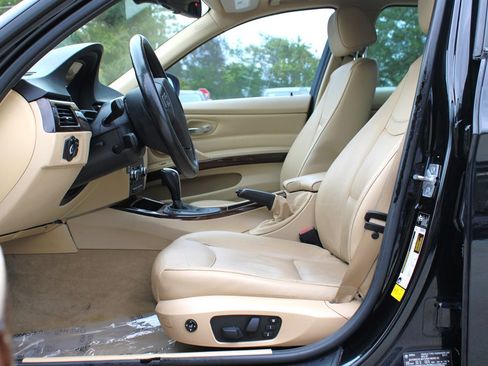 Used 2011 BMW 328i xDrive Sedan image 11