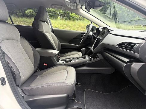 Used 2024 Subaru Crosstrek 2.0i Premium w/ Crosstrek Mirror Package AWD/4WD image 19