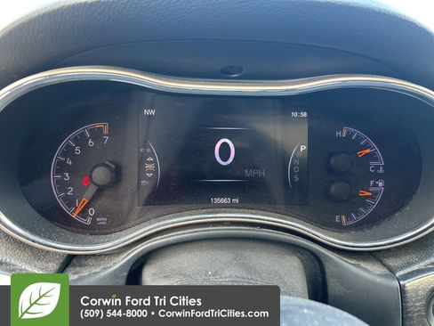 Used 2014 Jeep Grand Cherokee Limited AWD/4WD image 3