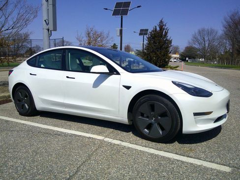 Used 2021 Tesla Model 3 Long Range image 10