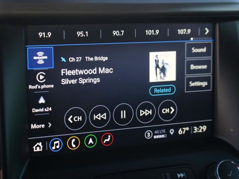 Used 2022 GMC Acadia AT4 w/ Technology Package image 24