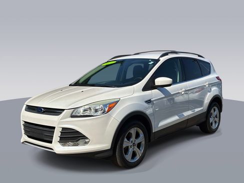 Used 2014 Ford Escape SE w/ Equipment Group 201A AWD/4WD image 3