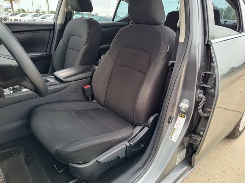 Used 2025 Nissan Sentra S FWD image 20