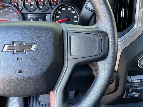 Used 2025 Chevrolet Silverado 2500 Custom w/ Custom Convenience Package image 11