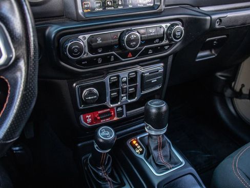 Used 2020 Jeep Gladiator Sport w/ Quick Order Package 24S image 17