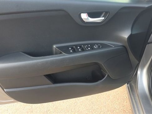 Used 2021 Kia Rio S image 10