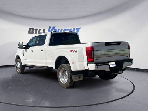 Used 2021 Ford F450 Platinum w/ FX4 Off-Road Package image 3