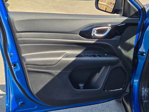 New 2026 Jeep Compass Latitude image 18