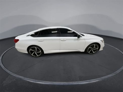 Used 2022 Honda Accord Sport image 9