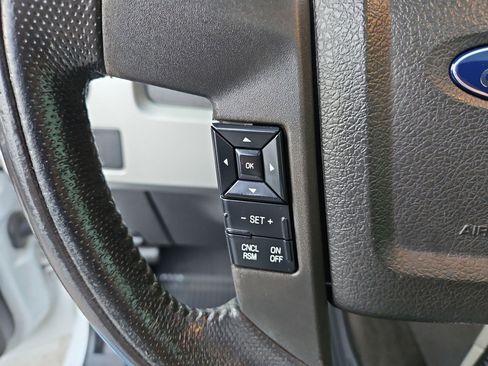 Used 2013 Ford F150 Raptor w/ Luxury Equipment Group image 20