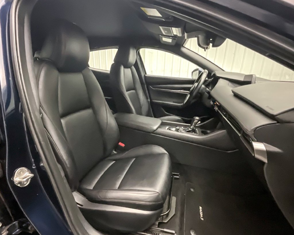 Used 2021 MAZDA MAZDA3 s FWD image 15