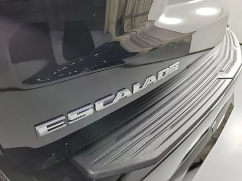 Used 2026 Cadillac Escalade V w/ LPO, Floor Liner Package AWD/4WD image 5