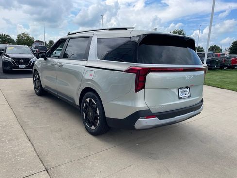 New 2027 Kia Carnival EX FWD image 7