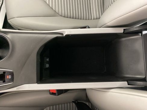 Used 2023 Toyota Camry SE image 22