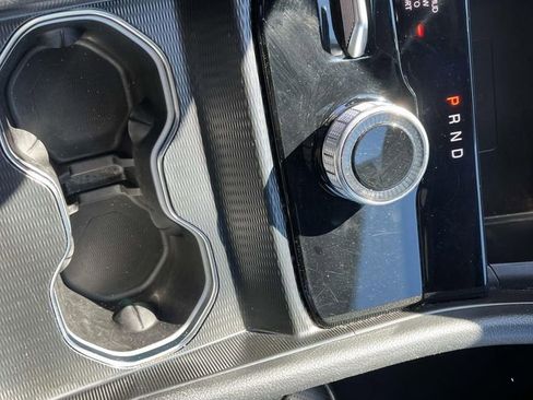 Used 2024 Jeep Grand Cherokee L Limited w/ Luxury Tech Group II image 38