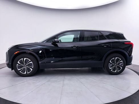 Used 2024 Chevrolet Blazer EV LT AWD/4WD image 39